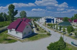 База отдыха Раздолье в  — домики и коттеджи с ценами 2026